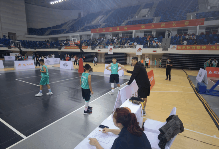 为什么参加篮球辅导可以帮助孩子更好地成长_1